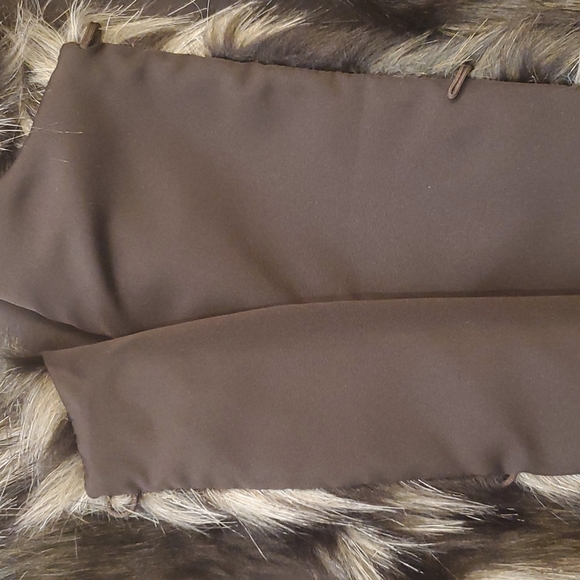 Jack by BB Dakota Faux Fur Sleeveless Vest 🎉 HOST PICK🎉 - Picture 5 of 8